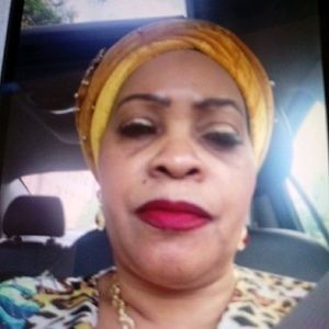 Meet your Posher, Denise